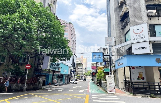 統領透天店面周邊環境